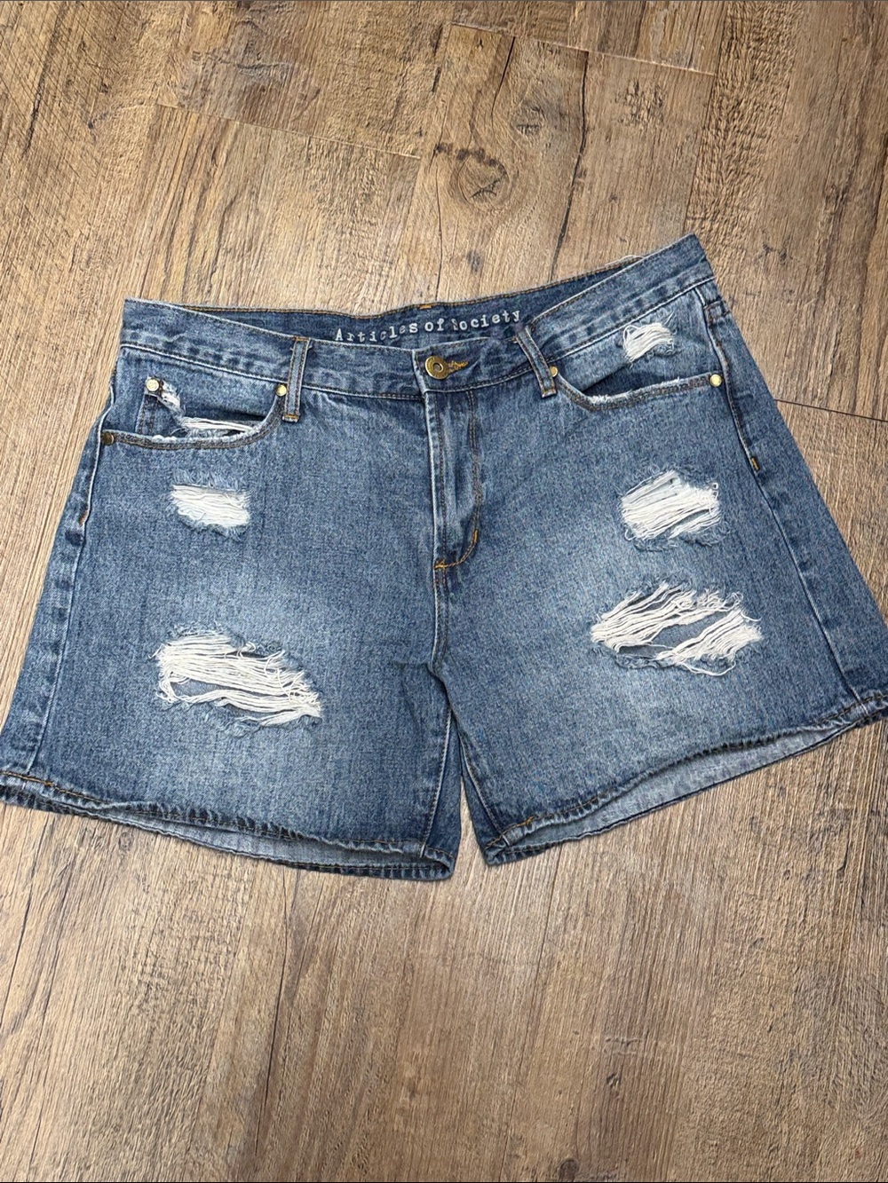 Articles Of Society distressed Blue Denim mid length Shorts size 28